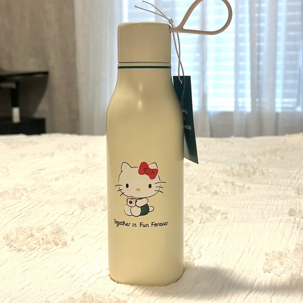 Starbucks Cream Bottle with Hello Kitty Design